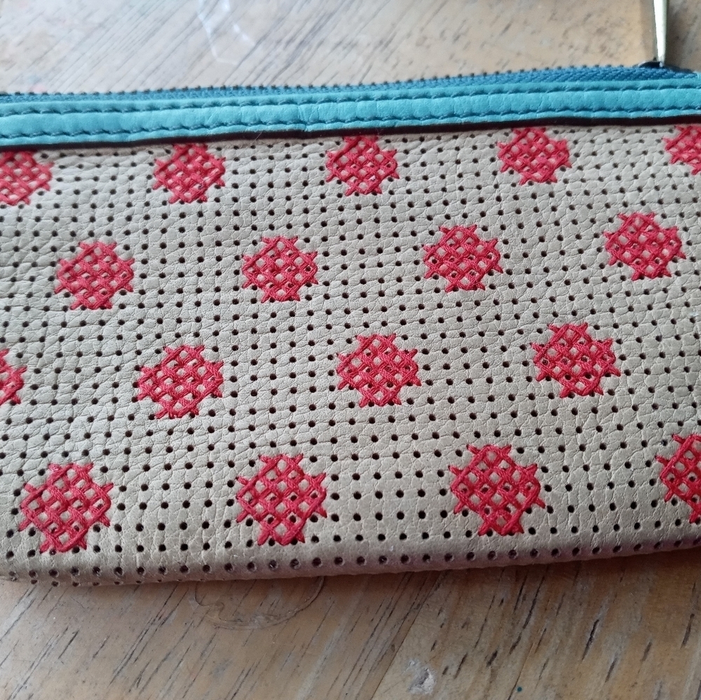 Fossil Explorer Mini Zip Close Multicolor Mesh Le… - image 3